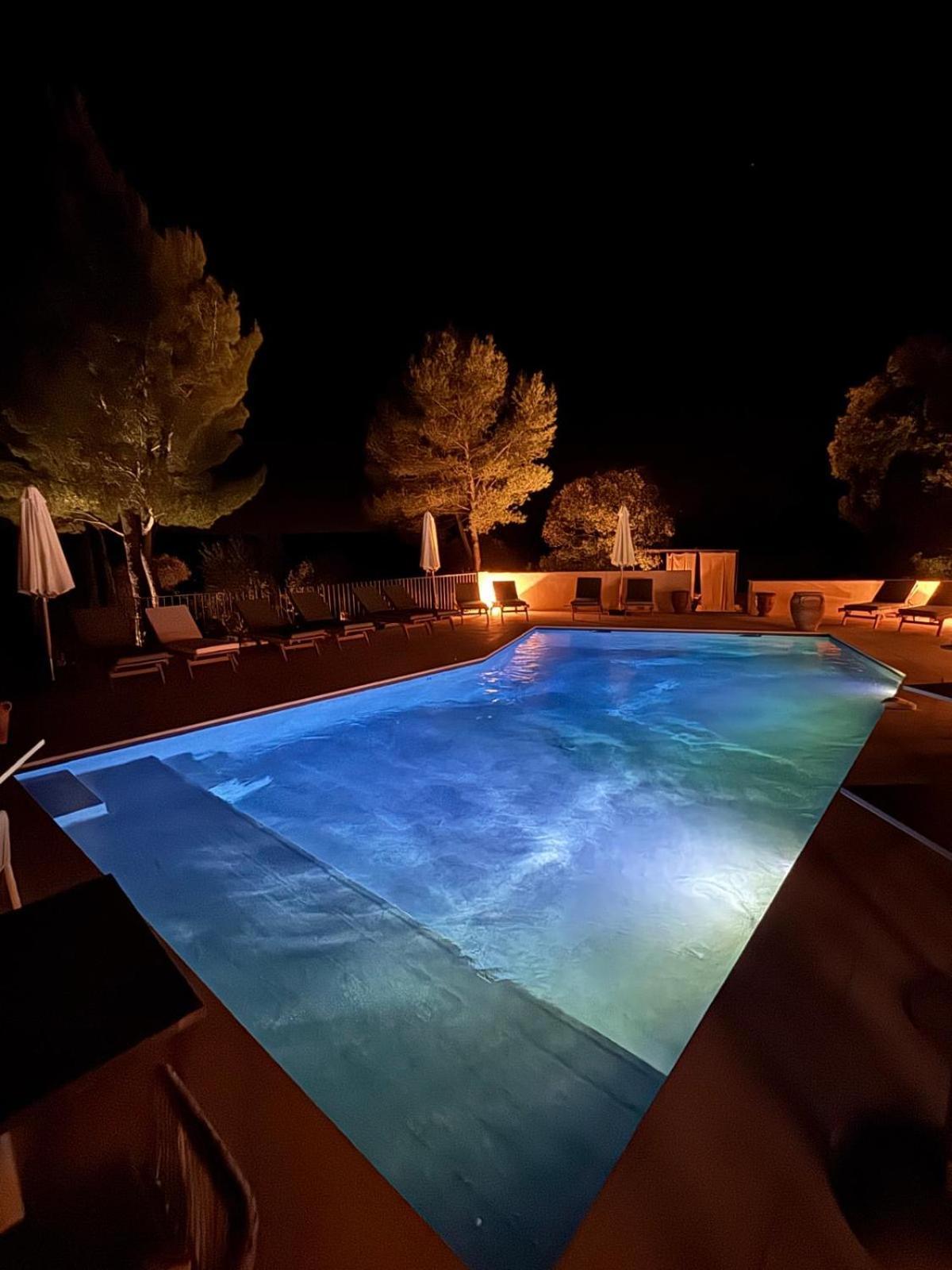 La Cle Des Champs, Boutique Hotel & Spa - Le Mas De Garrigon Roussillon en Isere المظهر الخارجي الصورة