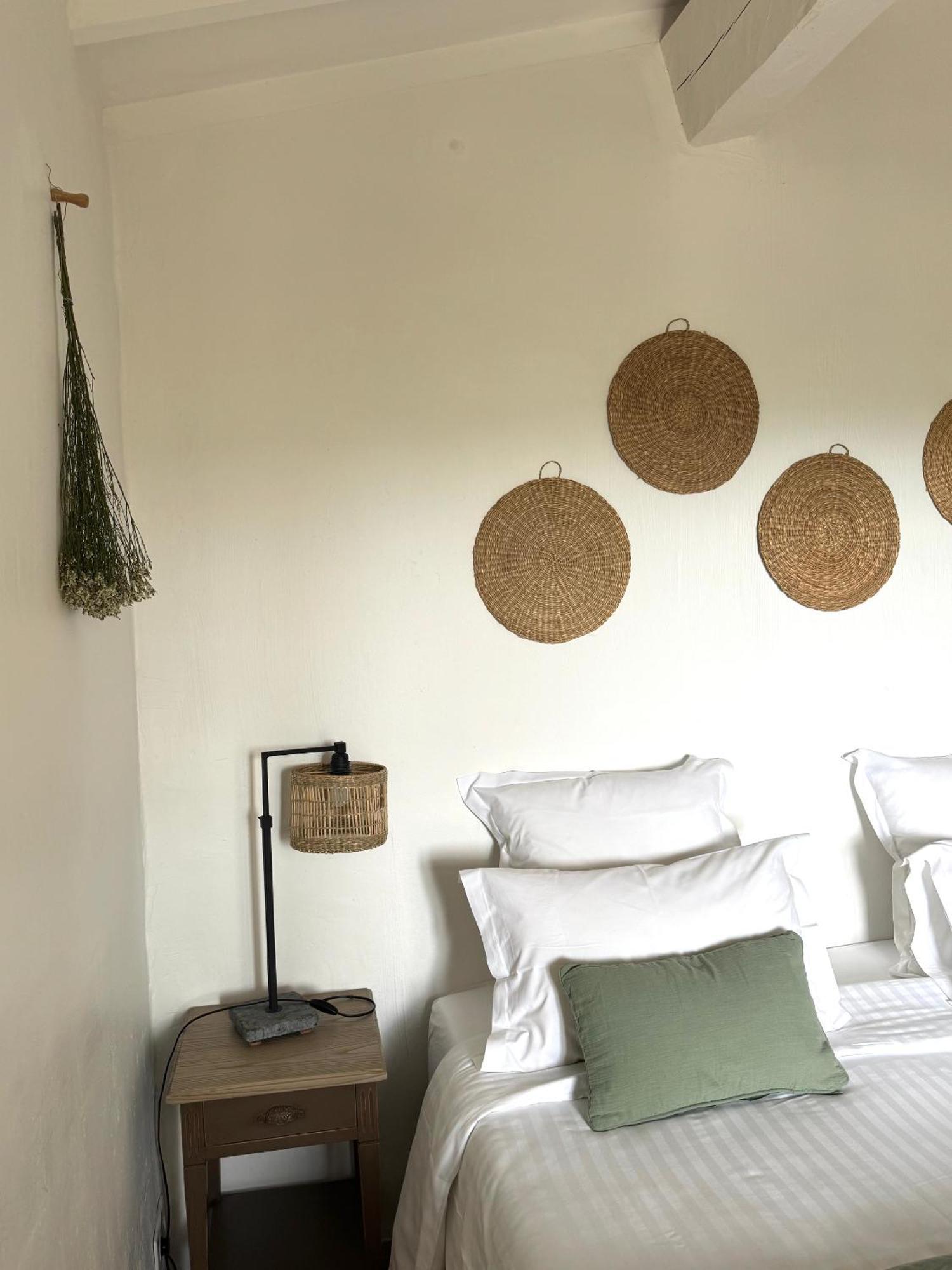 La Cle Des Champs, Boutique Hotel & Spa - Le Mas De Garrigon Roussillon en Isere المظهر الخارجي الصورة