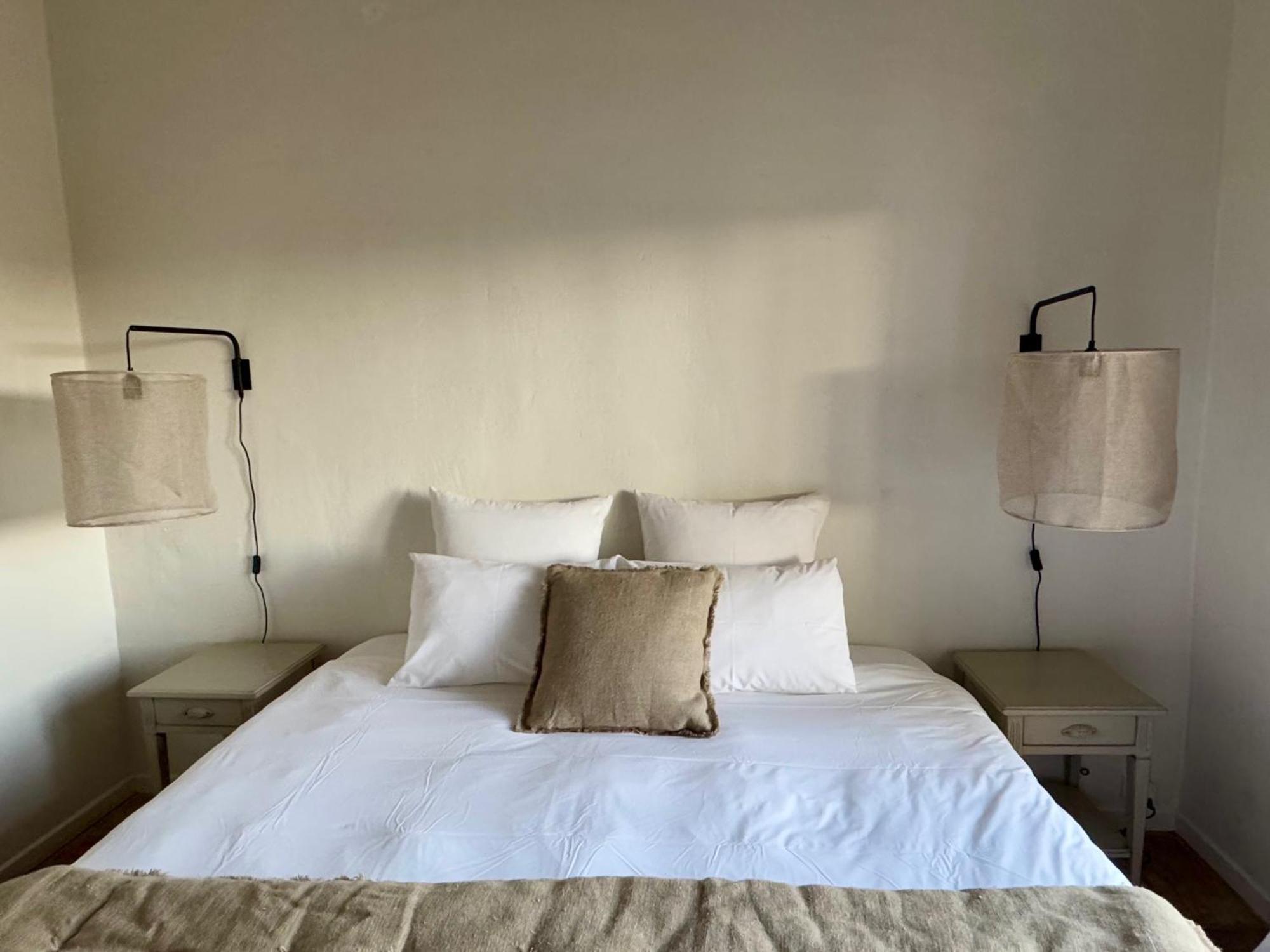 La Cle Des Champs, Boutique Hotel & Spa - Le Mas De Garrigon Roussillon en Isere المظهر الخارجي الصورة