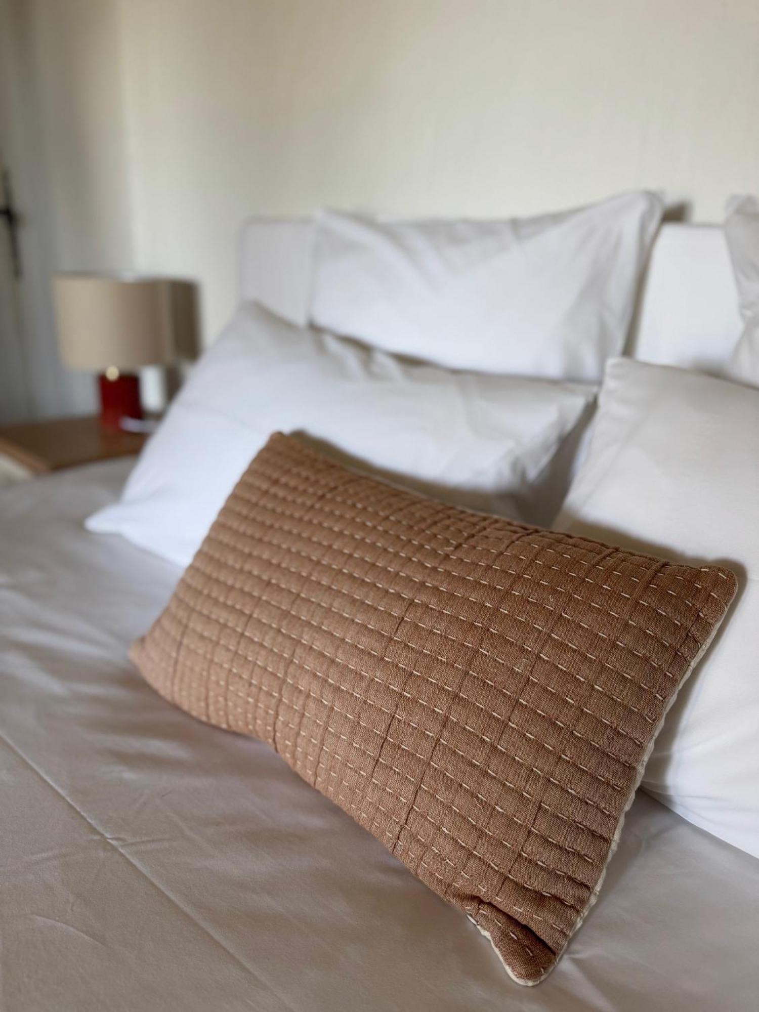 La Cle Des Champs, Boutique Hotel & Spa - Le Mas De Garrigon Roussillon en Isere المظهر الخارجي الصورة