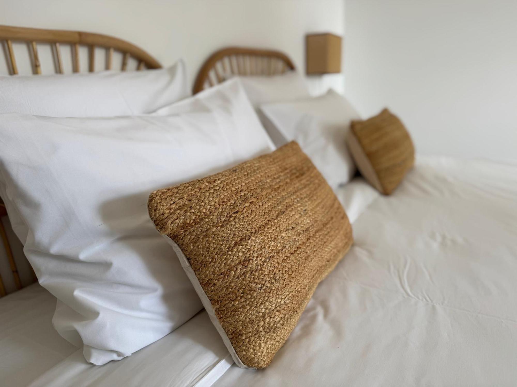 La Cle Des Champs, Boutique Hotel & Spa - Le Mas De Garrigon Roussillon en Isere المظهر الخارجي الصورة